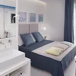 Al Chiar Di Luna 4*
