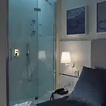 Al Chiar Di Luna 4*