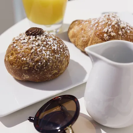 Gæstehus Al Chiar Di Luna Monte di Procida