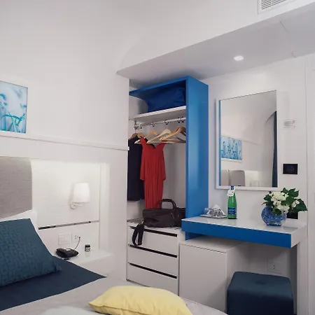 Al Chiar Di Luna Gæstehus 4*