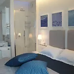 בית הארחה Al Chiar Di Luna 4*