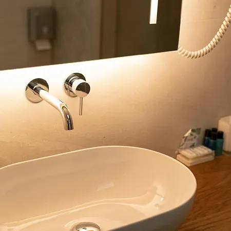 Al Chiar Di Luna Gasthof 4*