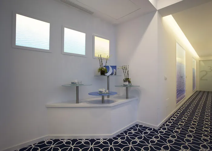 Al Chiar Di Luna مونت دي بروسيده