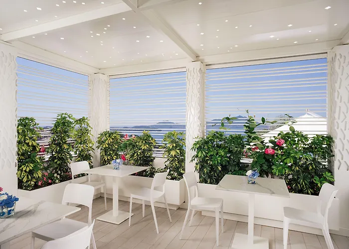 Al Chiar Di Luna بيت ضيافة 4*